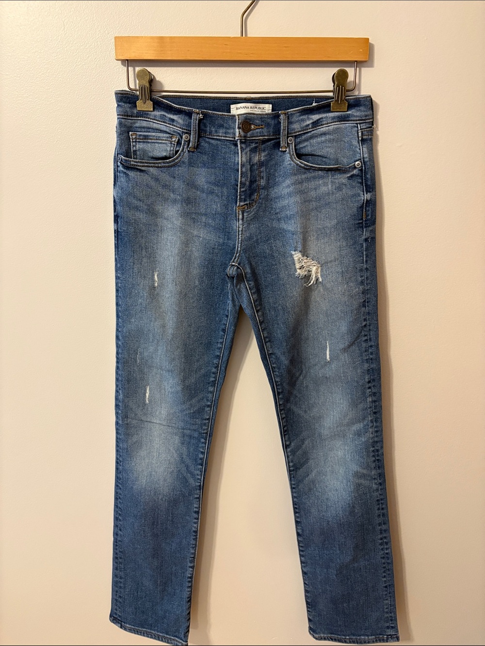Banana Republic Women's Straight Jeans in Medium Blue Distressed Wash